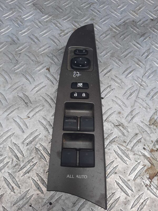 Panou comanda geam stanga fata 84040-53110 Lexus IS 250 an 2009