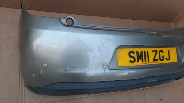 Bara spate Citroen c3 an 2011 culoare crem