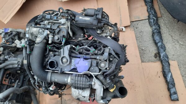 Motor fara anexe Peugeot 208 1.4 HDI cod motor 8HR an 2011 euro 5 Motor fara anexe Peugeot 208 1.4 HDI cod motor 8HR an 2011 euro 5