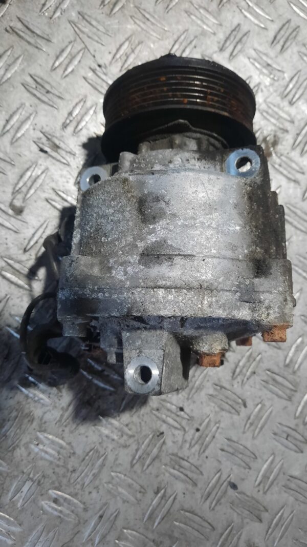 Compresor clima Citroen Peugeot 4007  2.2 HDI 2007 - 2012 7813A215