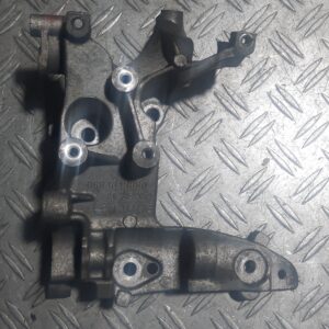 Suport alternator Peugeot 1.6 hdi cod : 9684613880