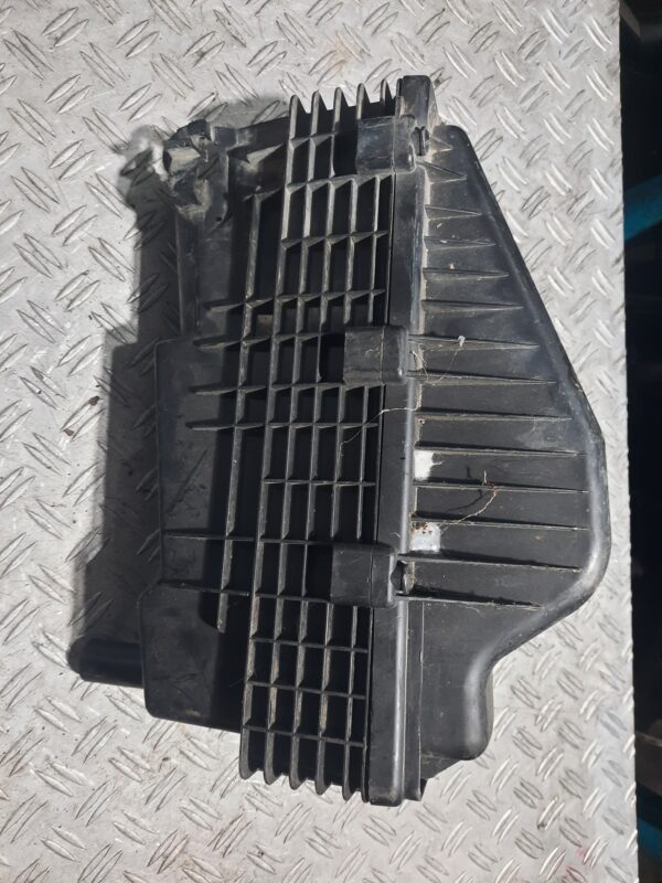 Carcasa filtru aer Peugeot 206 1.4 benzina 2009 KFW 9656465180 9658571180