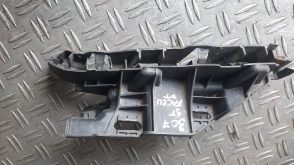 Suport aripa bara Peugeot 307 facelift an 2007 stanga cod 9653426980