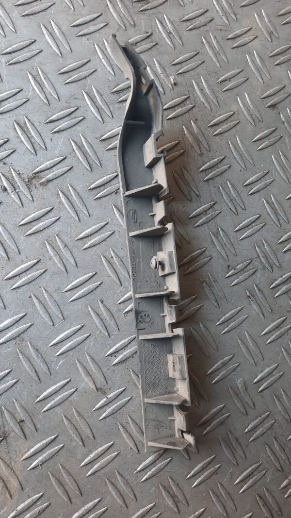 Suport bara stanga spate Peugeot 307 Sw Break cod 9640533480