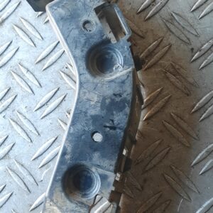 20240116_123703 Suport bara fata stanga PEugeot Partner Citroen Berlingo cod 9644734180