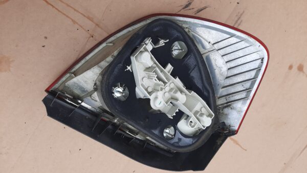 STOP TRIPLA DREAPTA BMW SERIA 1 E 87 SERIA 1 E 87 2008 cod 63217164956