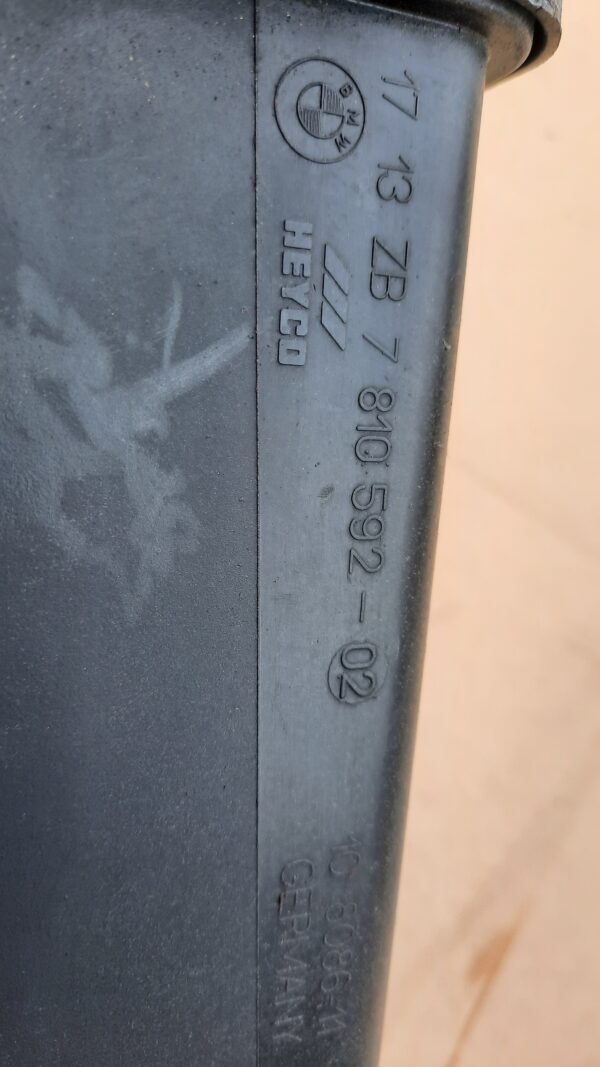 Vas Expansiune bmw seria 1 118  2.0 diesel cod: 1713zb7810592-02