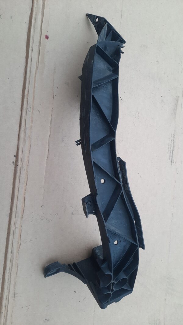 Suport far dreapta bmw seria 1 e87 cod 1857509000 an 2008 118 motor N47 2.0D