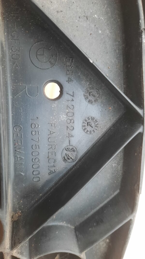 Suport far dreapta bmw seria 1 e87 cod 1857509000 an 2008 118 motor N47 2.0D