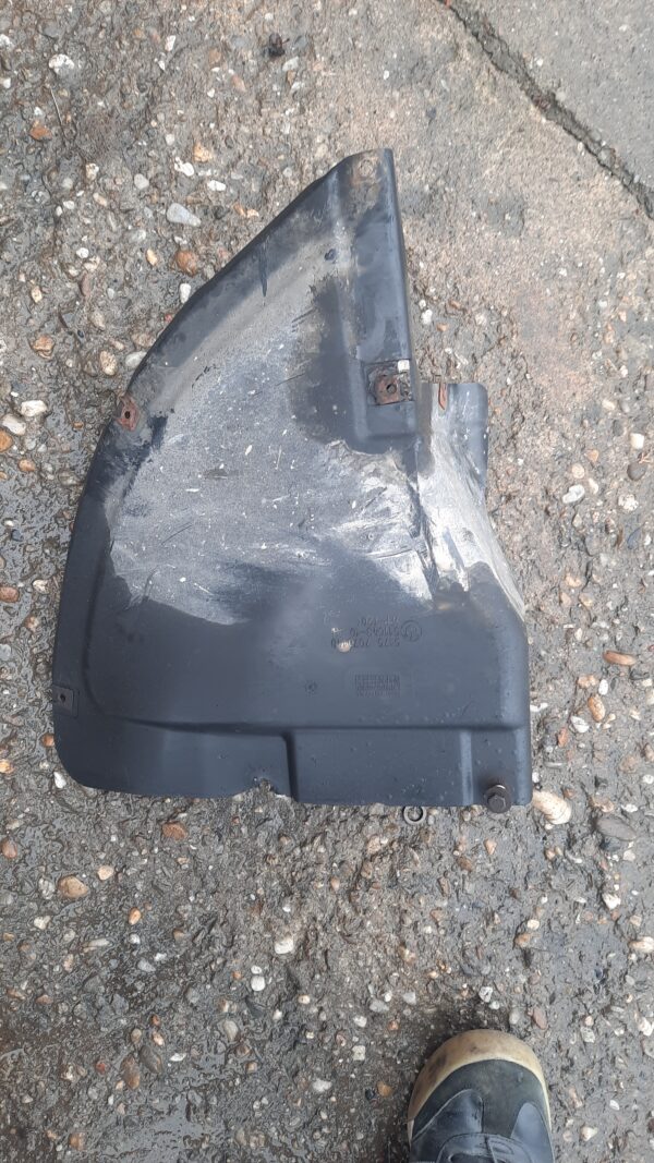 Element inchidere bara spate-BMW Seria 1 an 2008 cod 51757070140