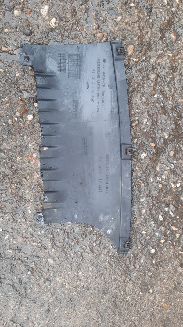 Element inchidere bara spate-BMW Seria 1 an 2008 cod 51127117631