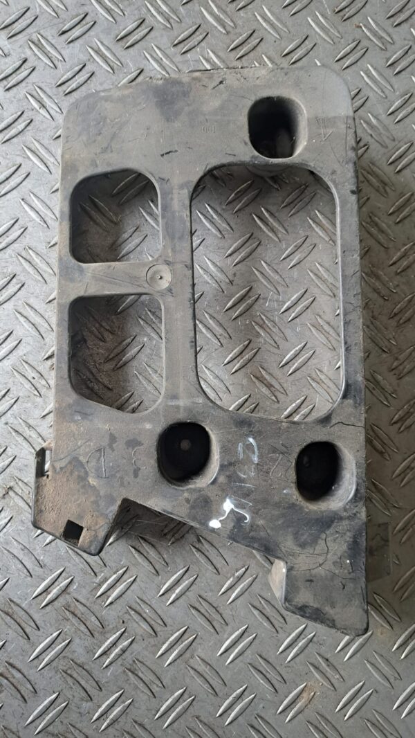 Suport bara spate dreapta Peugeot 407 An 2004 -2010 cod 9644600680