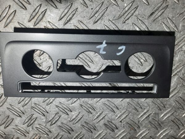 Rama panou climatronic Volkswagen Golf 7 cod 5G1863100