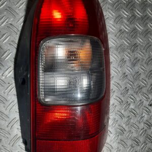 Tripla stop frana dreapta spate Opel Sintra cod 10432602 10432600