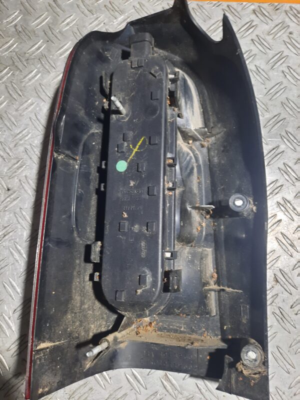 Tripla stop frana dreapta spate Opel Sintra cod 10432602 10432600