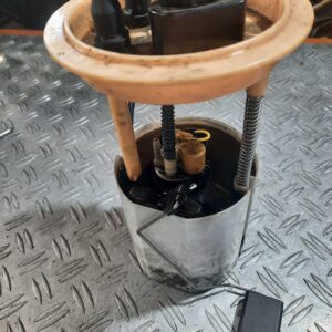 Pompa combustibil VW Golf 5  Audi A3 8P cod 1K0919050J