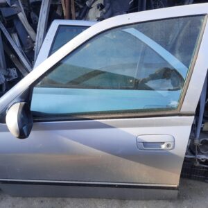 20240221_151846 Usa stanga fata Peugeot 406 culoare argintiu an 2004 cu bandou cromat