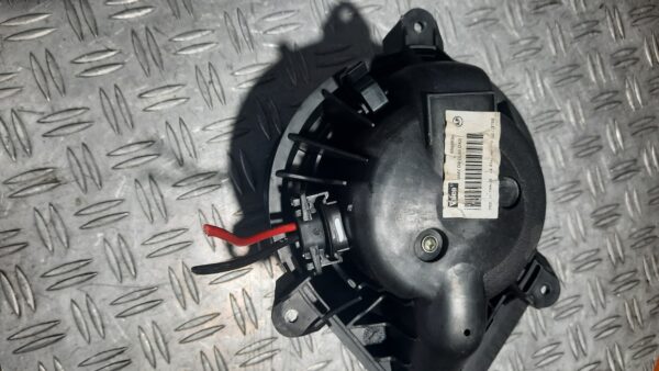 Aeroterma/Ventilator interior habitaclu Peugeot 607 cod 659963h Aeroterma/Ventilator interior habitaclu Peugeot 607 cod 659963h