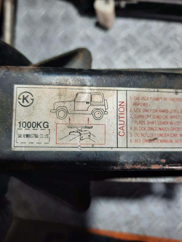 Cric original Jeep Monovolum Maxim 1000Kg