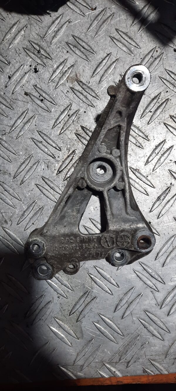 Suport compresor Peugeot 508 1.6 Benzina Turbo THP GT 5Fv cod v758078180