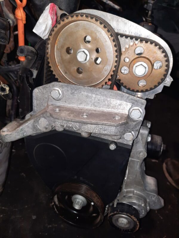 Motor fara anexe  gama VAG 1.4 benzina 86CP cod  CGGB