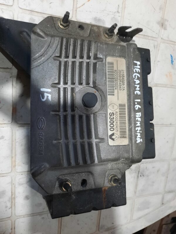 ECU Calculator Motor Renault Megane 1.6B 2003 8200283924  8200242405