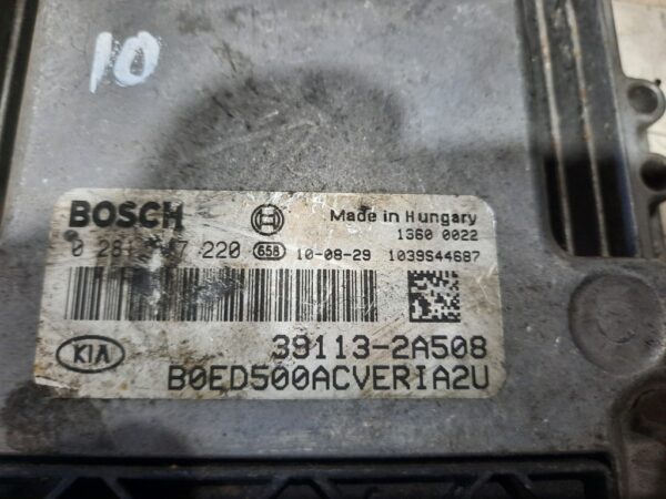 ECU Calculator motor Kia Ceed 1.6CRDI 39113-2A508 0281017220 EDC17C08