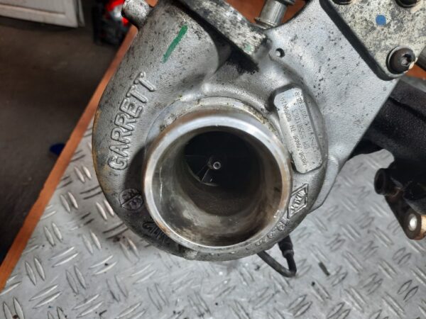Turbina Opel Astra J 2.0 CDTI Euro 5 786137-3 cod  55581063