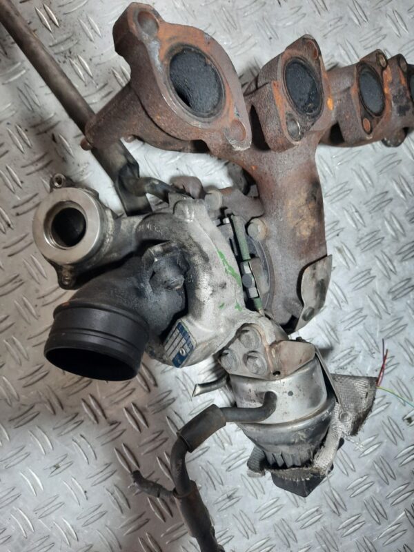 Turbina Volkswagen Passat B6 2.0 Tdi cod 03L253016F 140 cp