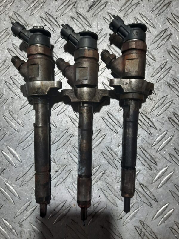 Injector ford peugeot citroen 1.6 hdi cod 0445110311