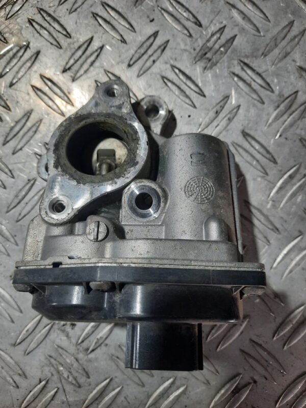 EGR Dacia Renault Mercedes Nissan 1.5 Dci euro 5 cod  147104647R H8201143495