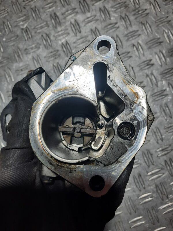 Pompa Vacuum Dacia Renault Nissan 1.5 dci cod 8201005306