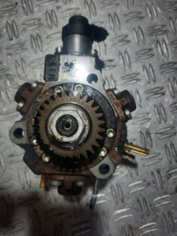 20240424_175820 Pompa injectie Bosch Nissan Renault Bosch 2.0 DCI euro 5 cod 0445010208