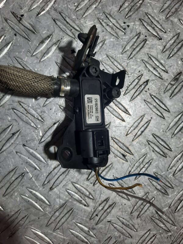 Senzor Presiune Filtru Chevrolet Captiva Opel Antara cod 25182883