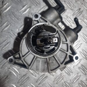 Pompa vacuum Chevrolet Captiva Opel Antara Z22D1 euro 5 cod 25183189