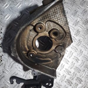 Suport pompa injectie Peugeot Citroen 2.2hdi 2.0 HDI cod 96389217 Suport pompa injectie Peugeot Citroen 2.2hdi 2.0 HDI cod 96389217