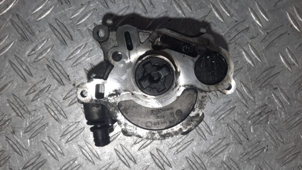 Pompa vacuum Volkswagen Seat Audi Skoda 2.0 Tdi cod 03L100D