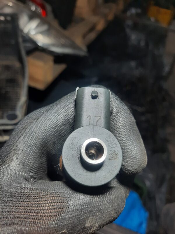Injector Hyundai I40 1.7 crdi D4FD Cod 0445110411