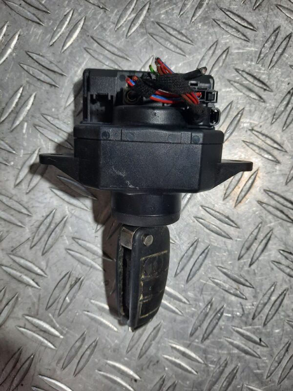 Contact Cu Cheie Audi A6 (C6 / 4F 2004-2011) 2.0 TDI cod 4F0909131D