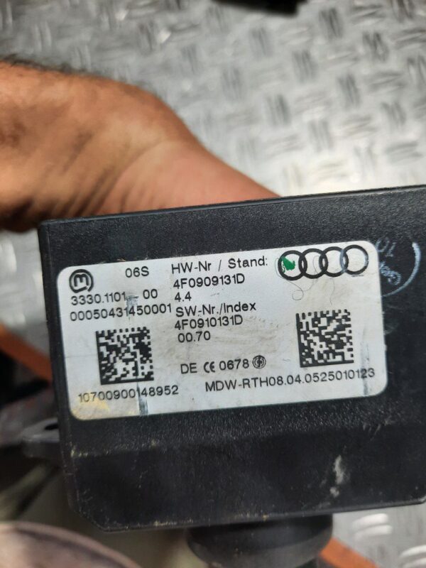Contact Cu Cheie Audi A6 (C6 / 4F 2004-2011) 2.0 TDI cod 4F0909131D