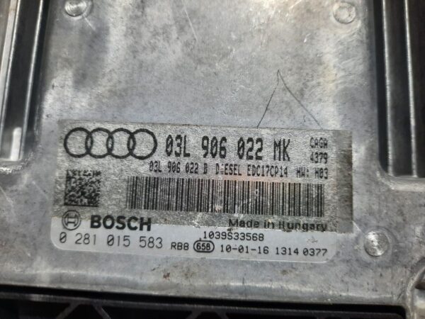Calculator motor ECU Audi A5 Audi A4 cod 03L906022MK 0281015583