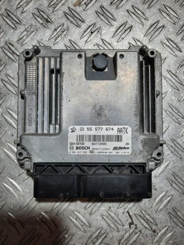 Calculator motor Opel Astra J Zafira C 2.0 cod 55577674 0281017452