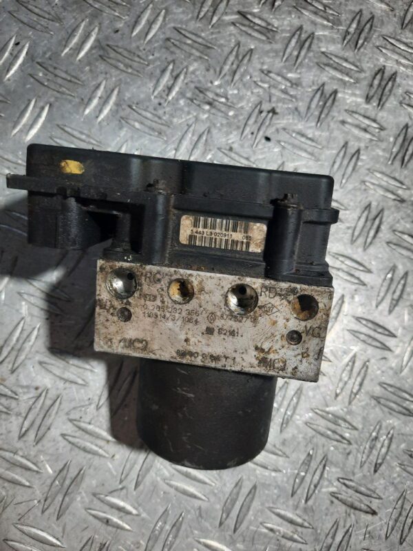 Pompă ABS Renault Trafic 2010 Opel Vivaro 2010 2.0 CDTI cod 0265232356 877527