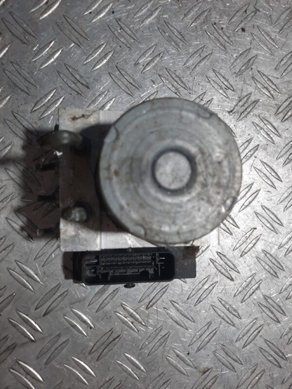 Pompa abs Mercedes-Benz A 200 2.0 Motorina 2008 cod A0064316712 0265230870