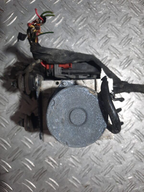 Pompa ABS Audi A4 cod 8K0614514DP 8K0907379BB