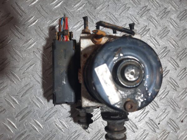 Pompa Abs Audi A3 Volkswagen Touran cod 1K0907379K 10096003483