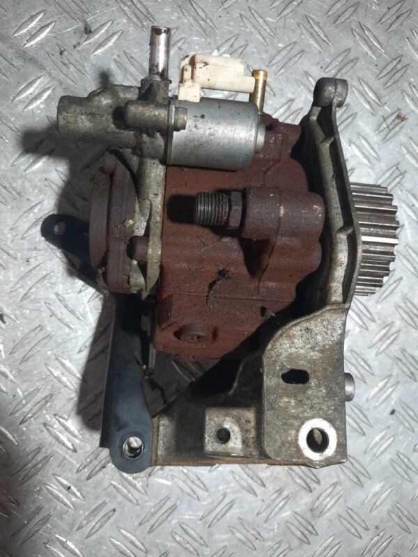 Pompa inalta presiune Peugeot Citroen 1.6 HDI euro 5 cod 9672605380
