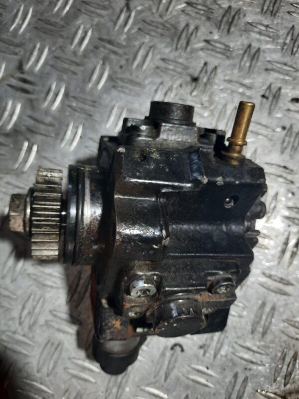 Pompa inalta presiune Opel Vivaro 2.0 cod 0445010205 8200950493