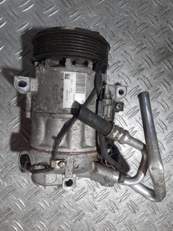 Compresor Ac Renault Clio 4 0.9 TCE H4B408 an de fabricatie cod 926000734R