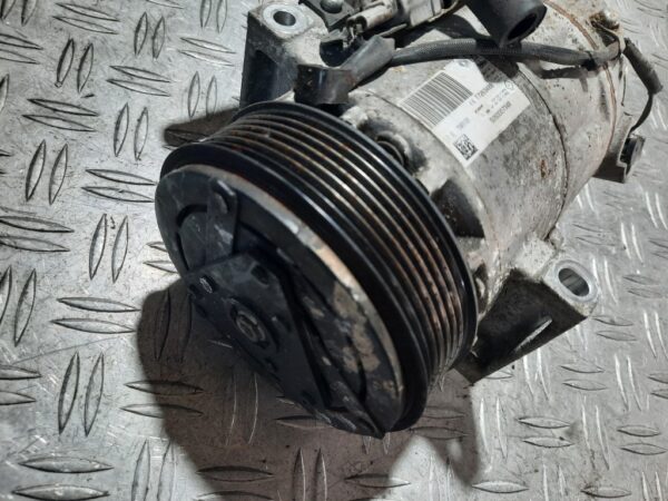 Compresor Ac Renault Clio 4 0.9 TCE H4B408 an de fabricatie cod 926000734R